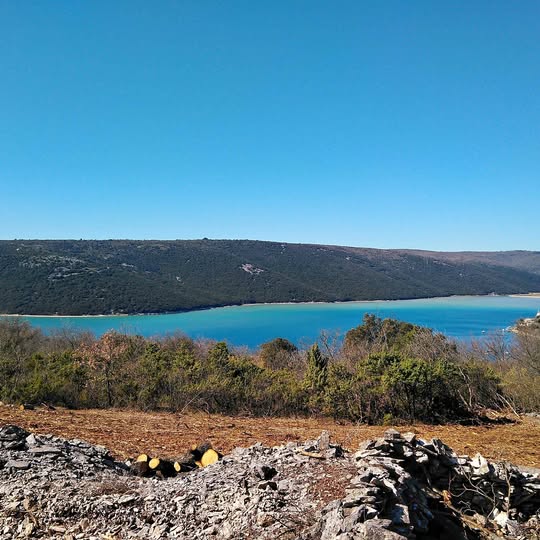 Građevinsko zemljište sa pogledom na more - Istra 🏖🚤🌞🌊